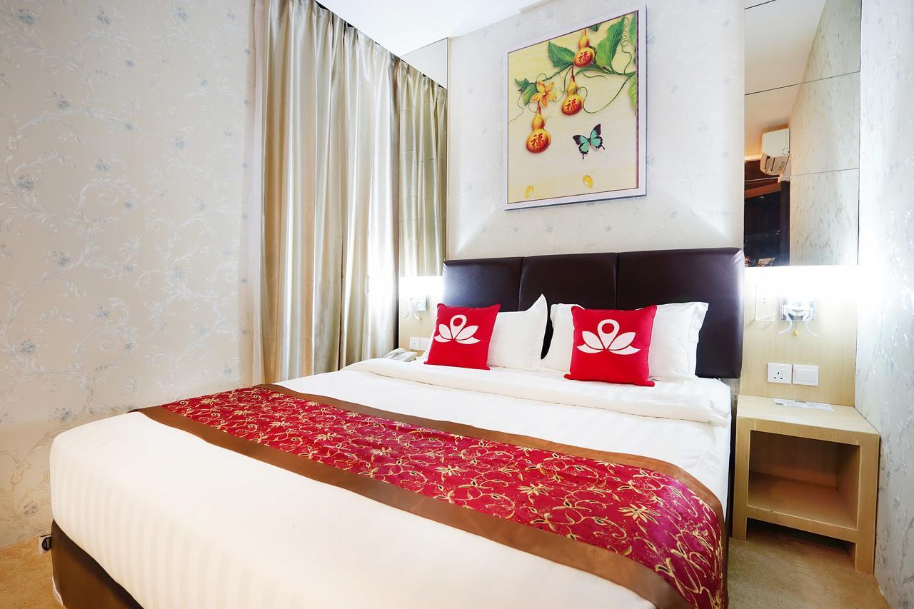 Cardinal Lucky Star Hotel Batam Bagian luar foto