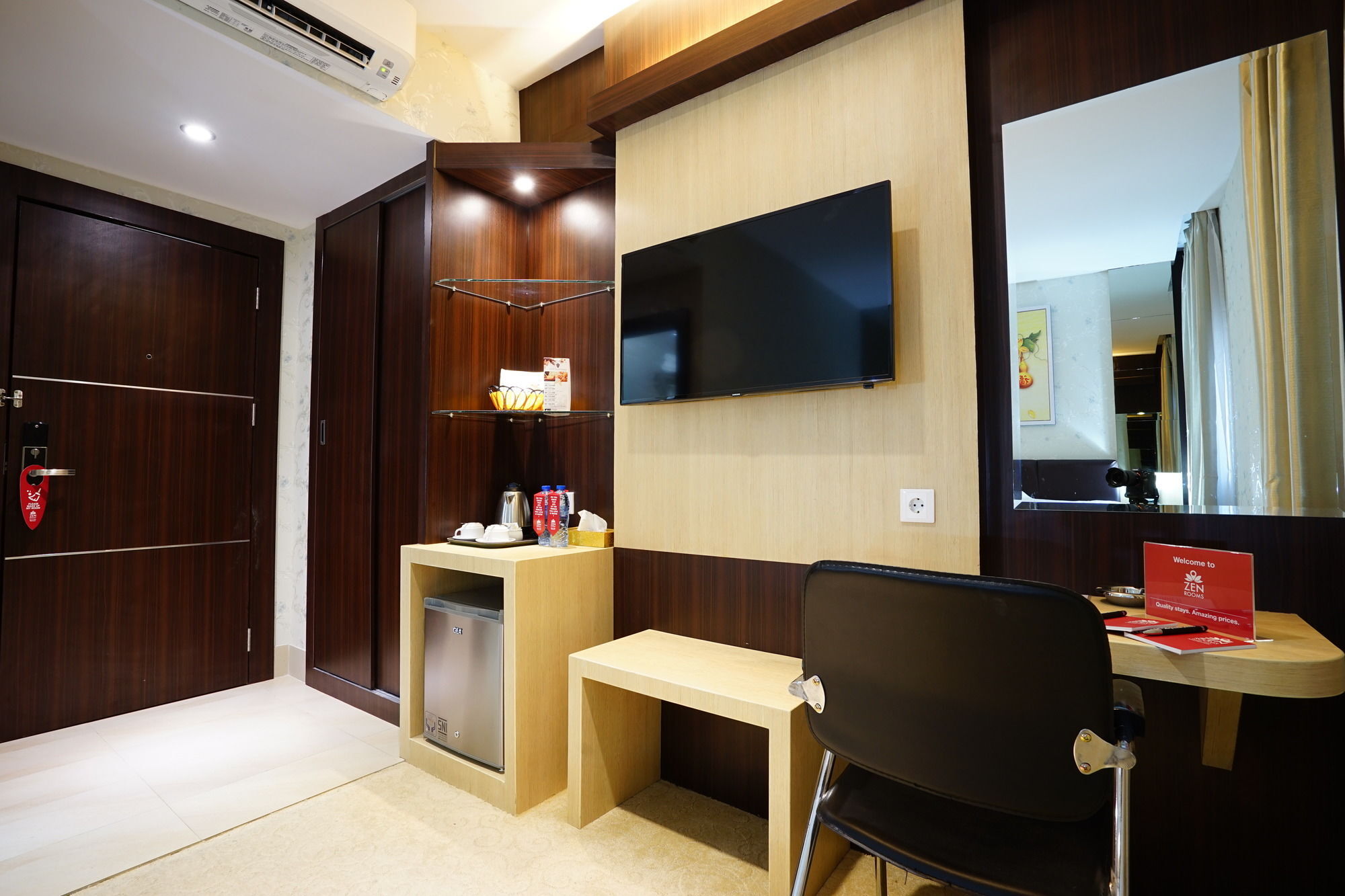 Cardinal Lucky Star Hotel Batam Bagian luar foto