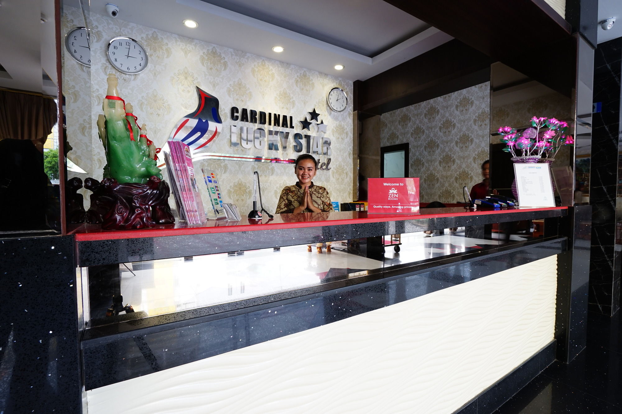 Cardinal Lucky Star Hotel Batam Bagian luar foto